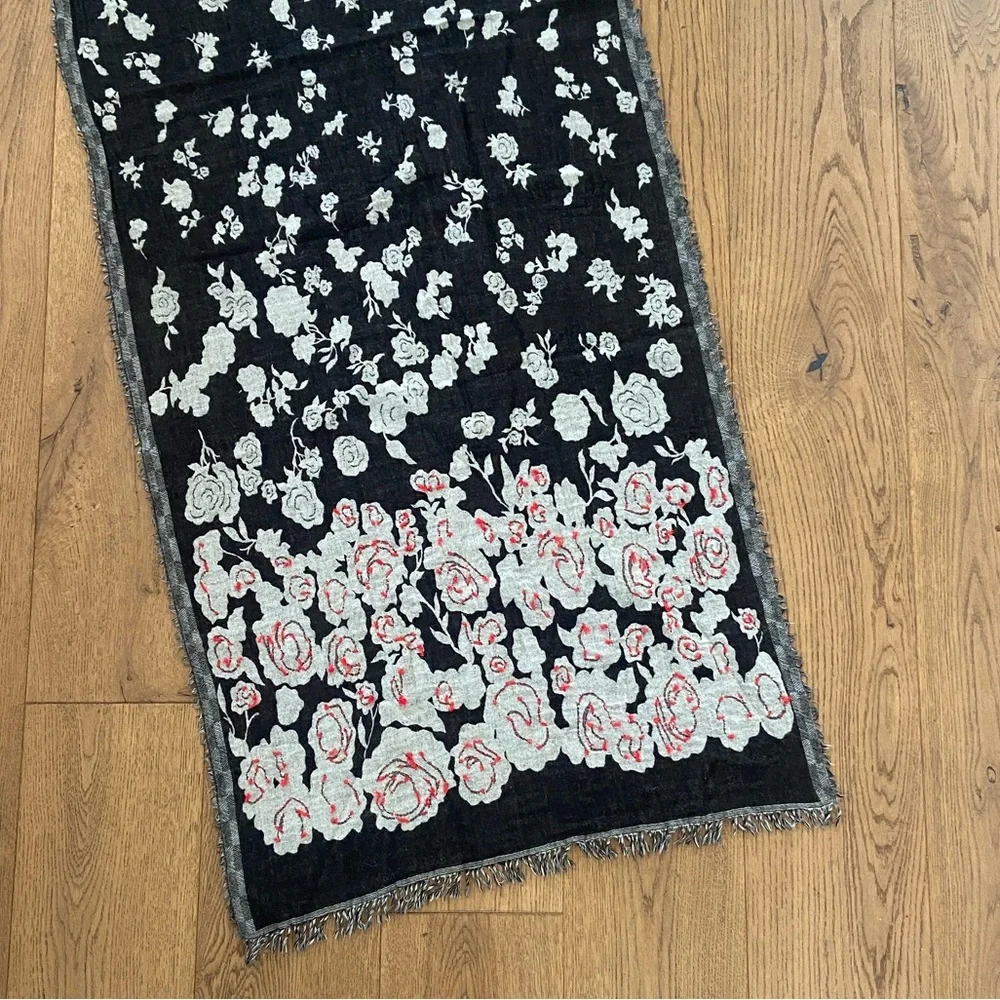 Wool Floral Print Scarf